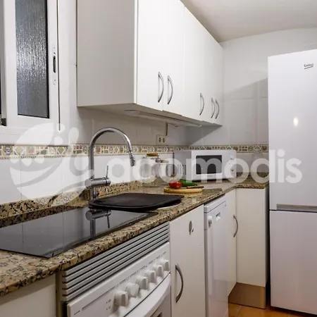 Great And 1 Bedroom Close To Camp Nou Апартаменты Барселона